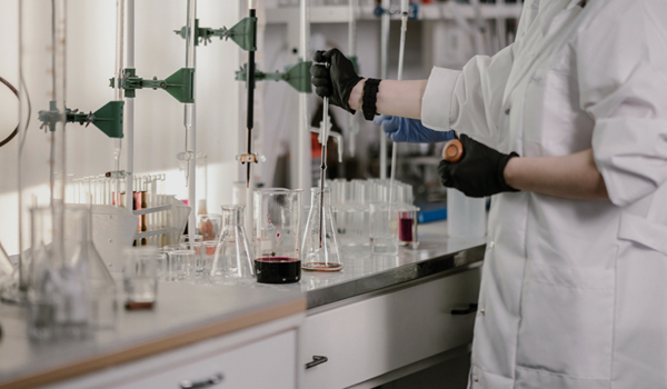 氮?dú)獍l(fā)生器使用注意事項包括哪些？